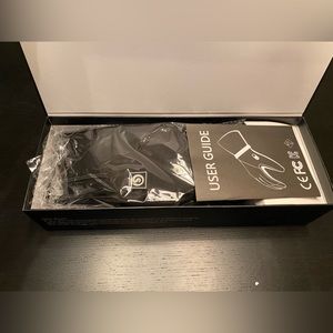 New In Box SunWill Electric Heated Gloves size Small/Medium